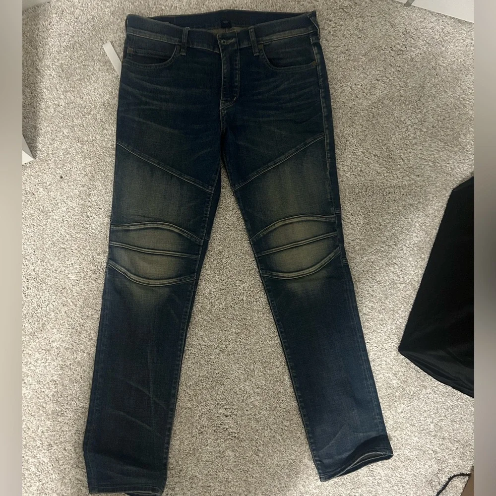 Men’s True Religion